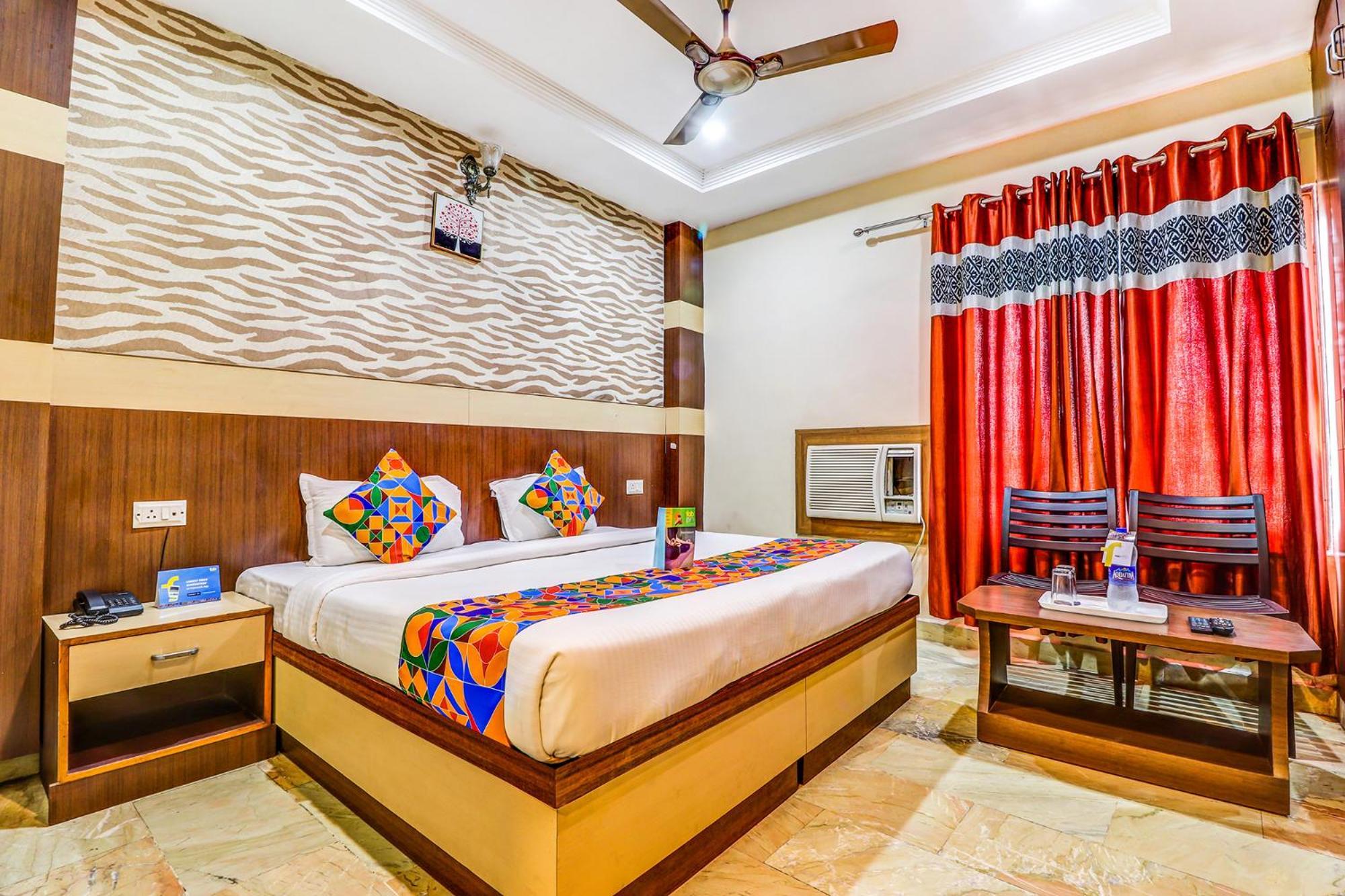 Hotel Fabhotel Crystal I Lucknow